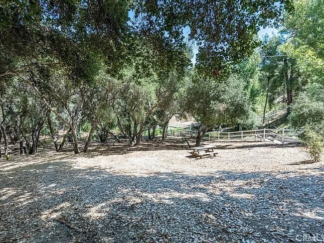 Building Photo - 15305 Saddleback Rd