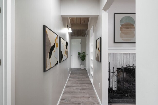 Building Photo - 5014 Chaparral Way