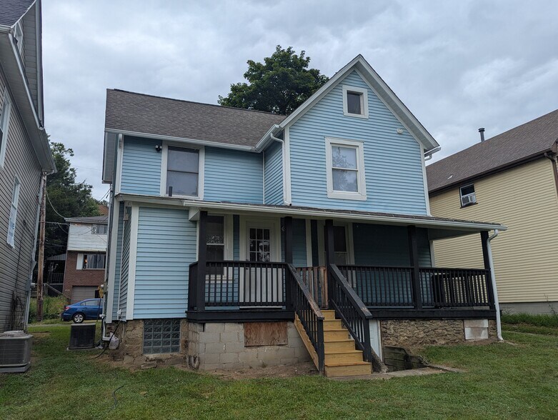 Back of House - 321 Howard St