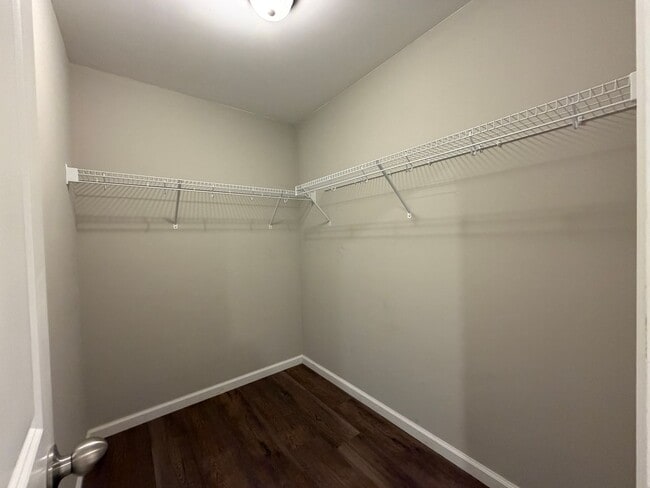 Building Photo - 1 Bedroom 1 Bath