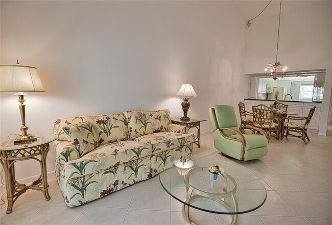 Building Photo - 766 Village Cir