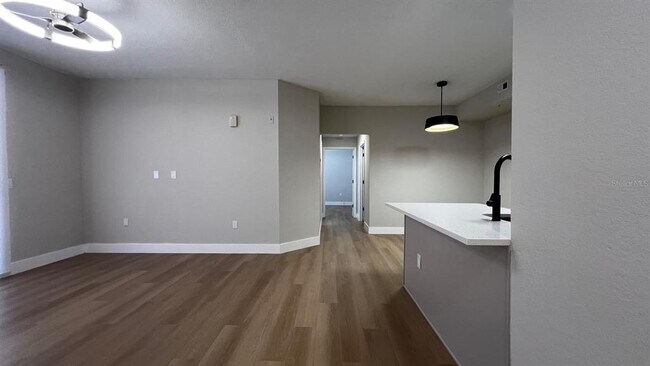 Building Photo - 13102 Mulberry Park Dr