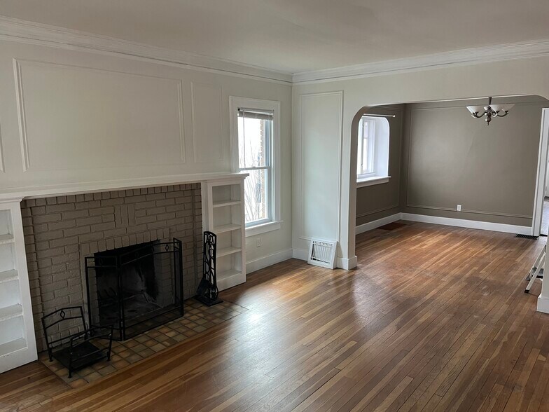 Building Photo - 1624 Sherman St SE