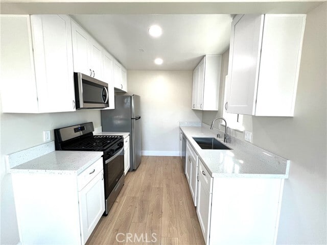 Building Photo - 320 S El Camino Real