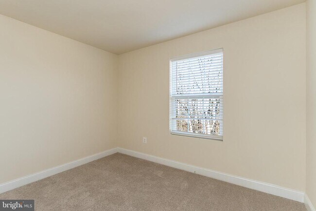 Building Photo - 3679 Duckhorn Way