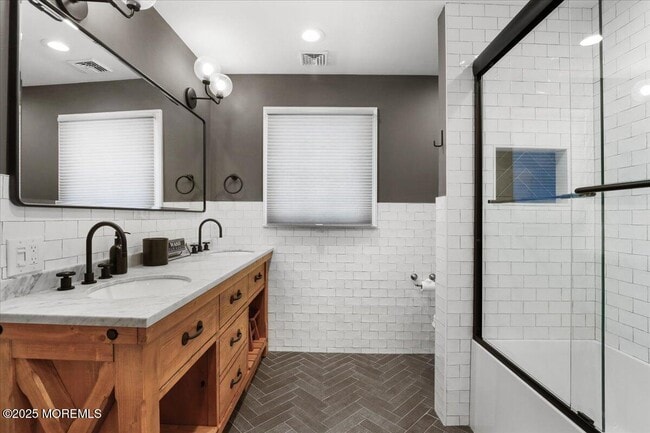 Building Photo - 0 Carriage Hill Dr