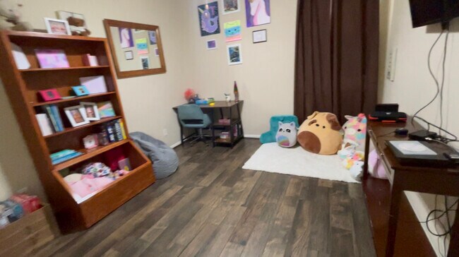 Building Photo - 12643 Jamestown Crossing Ln