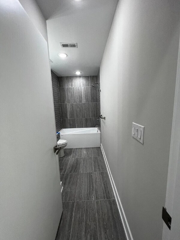 Building Photo - 719 N 35th St