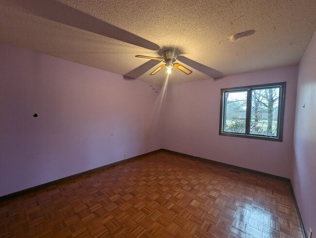 Building Photo - 3 Bedroom 3 Bathroom Home in Batesville