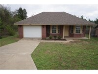 Building Photo - 3 bed, 2 bath, 1 car garage House