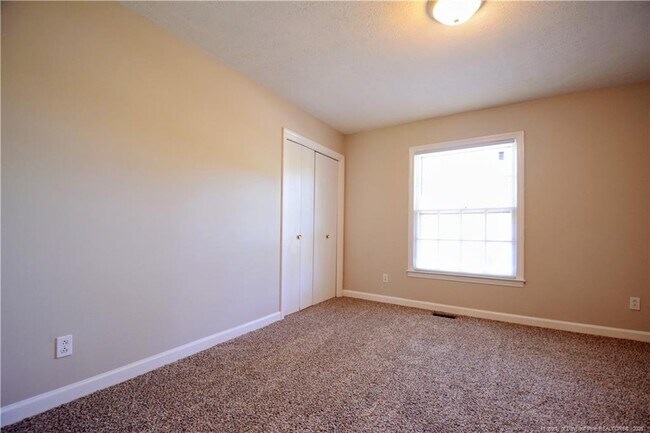 Building Photo - 1509 Paisley Ave