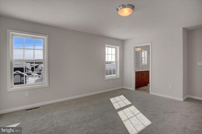 Building Photo - 601 Exeter Ln