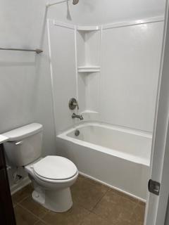 Building Photo - 945 British Ln