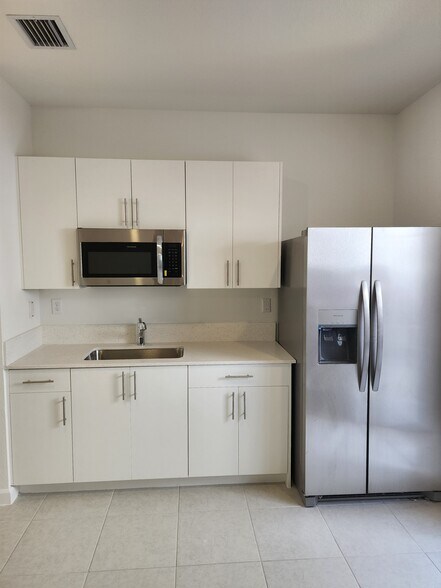 Building Photo - 23339 SW 133rd Ave