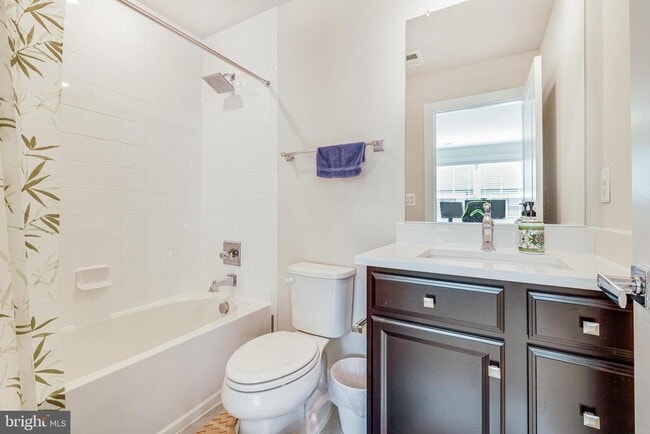 Building Photo - 2335 Water Promenade Ave