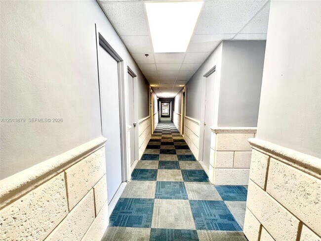 Building Photo - 7545 E Treasure Dr