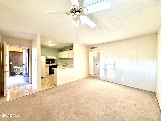 Building Photo - 6400 Edgemere Blvd