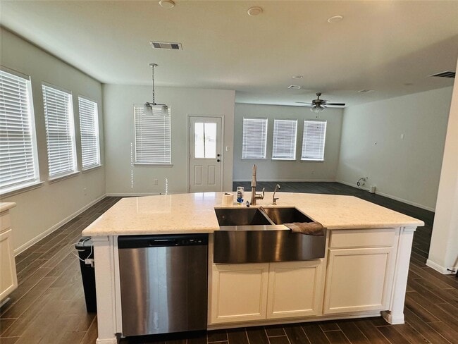 Building Photo - 2419 Humble Wy