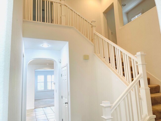 Building Photo - 4285 Bromley Ct