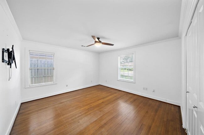 Building Photo - 6202 Abington Way