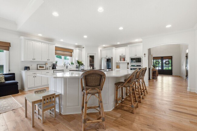 Building Photo - {10500} Luxury Living in Mills Crossing Estates +  Spacious Floorplan with Designer Finishes