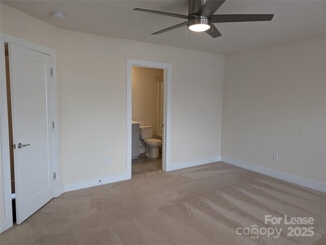 Building Photo - 17137 Soho Dr