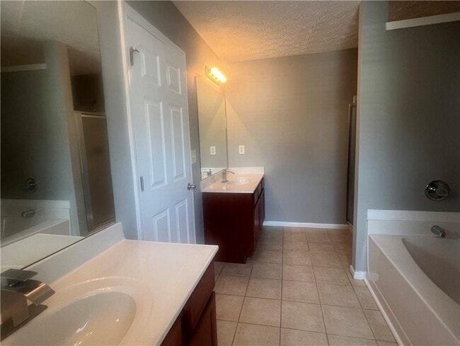 Building Photo - 58 Providence Run Ct SE