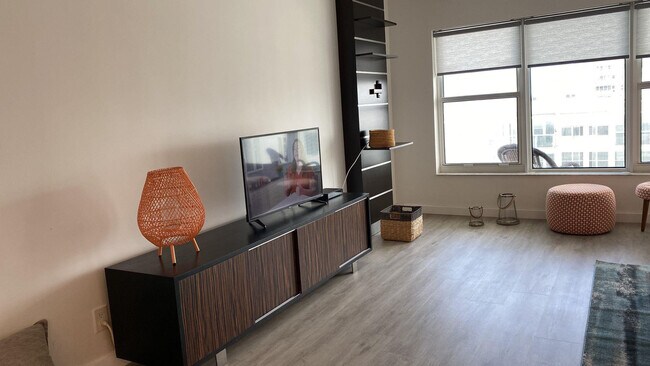 Building Photo - 3750 Galt Ocean Dr