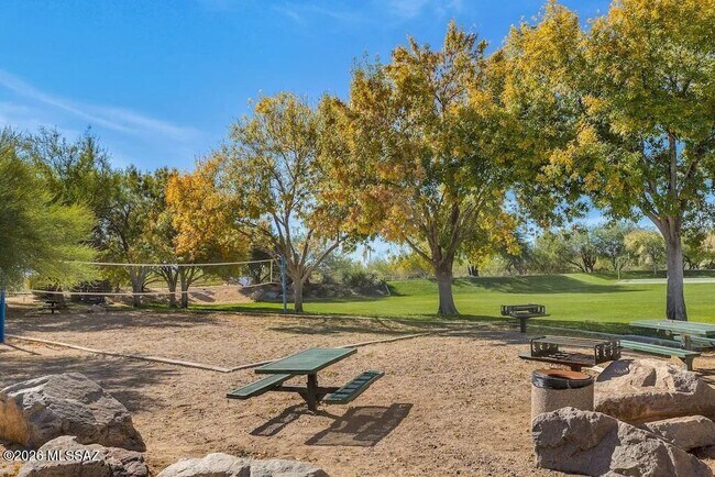 Building Photo - 5537 W Panther Butte St