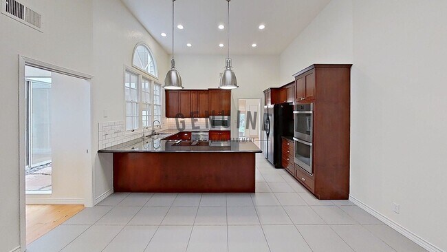 Building Photo - Charming 3Bd 2Ba House in Laguna Niguel