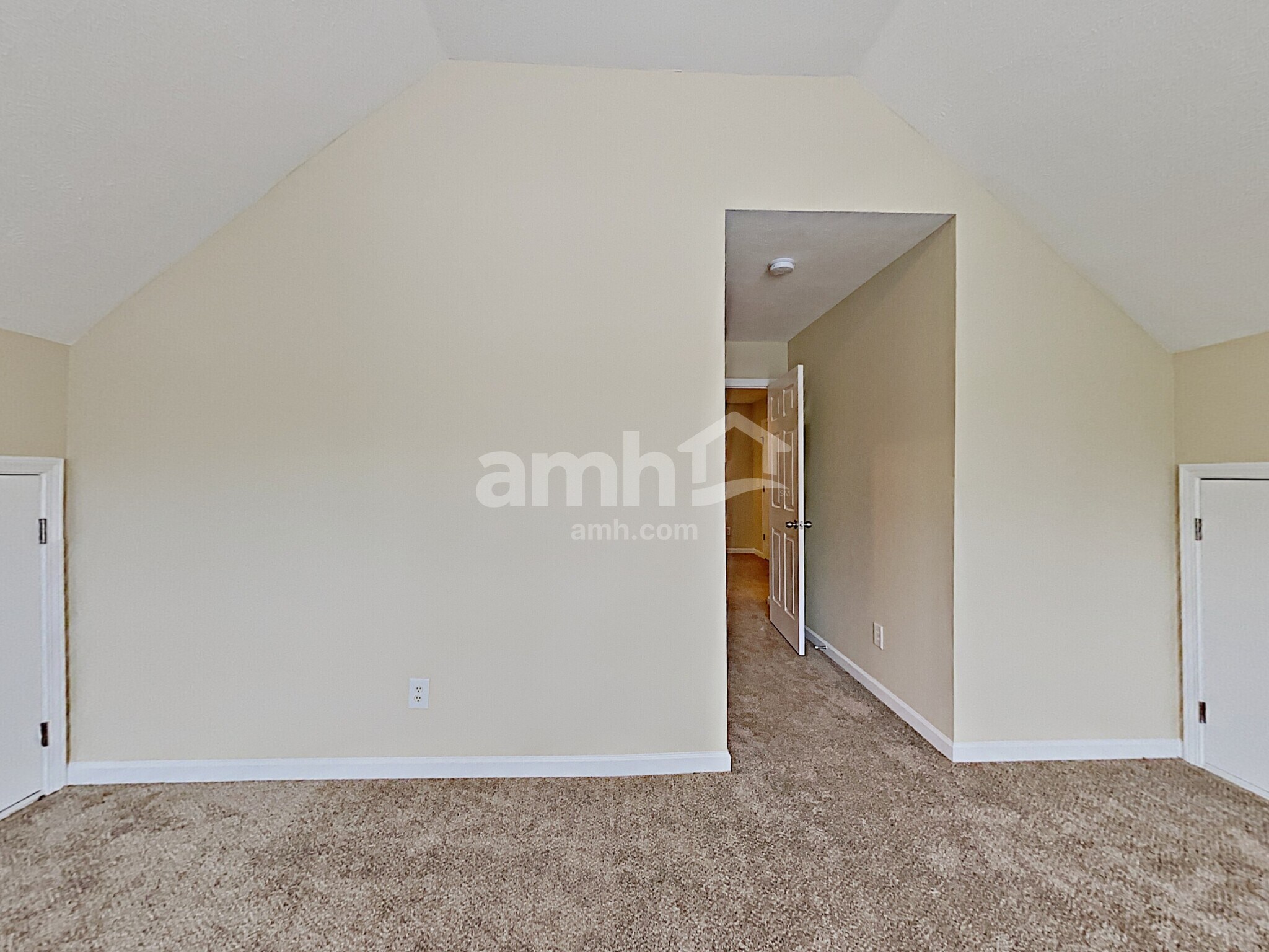 Building Photo - 256 Neal Ave