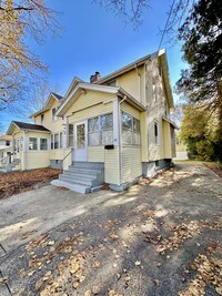 Building Photo - 23 Beecher Pl