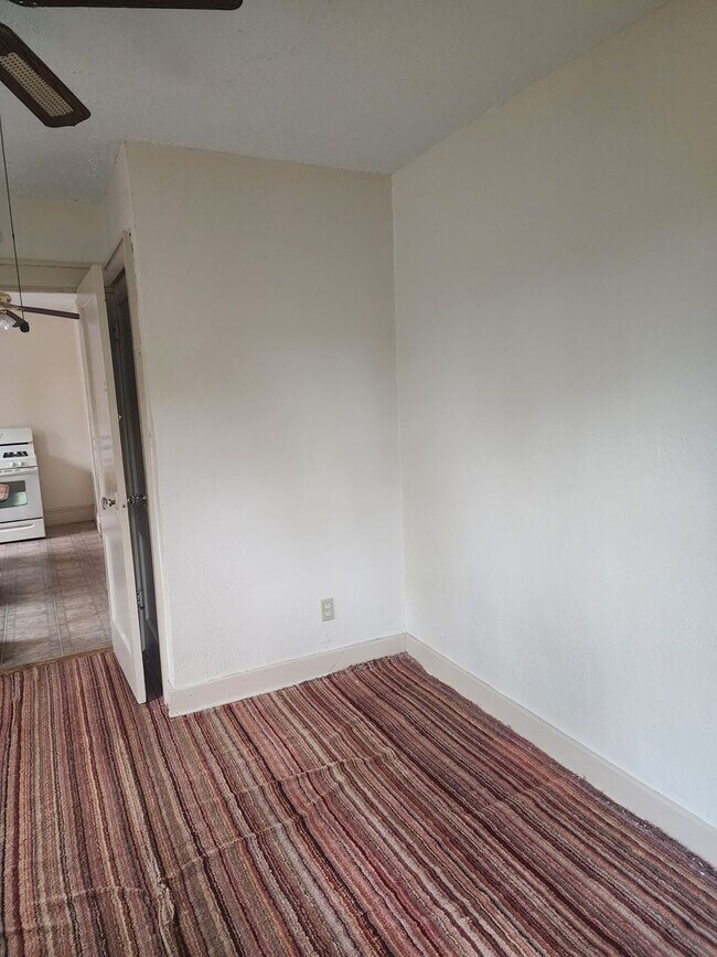 Building Photo - 346w4th