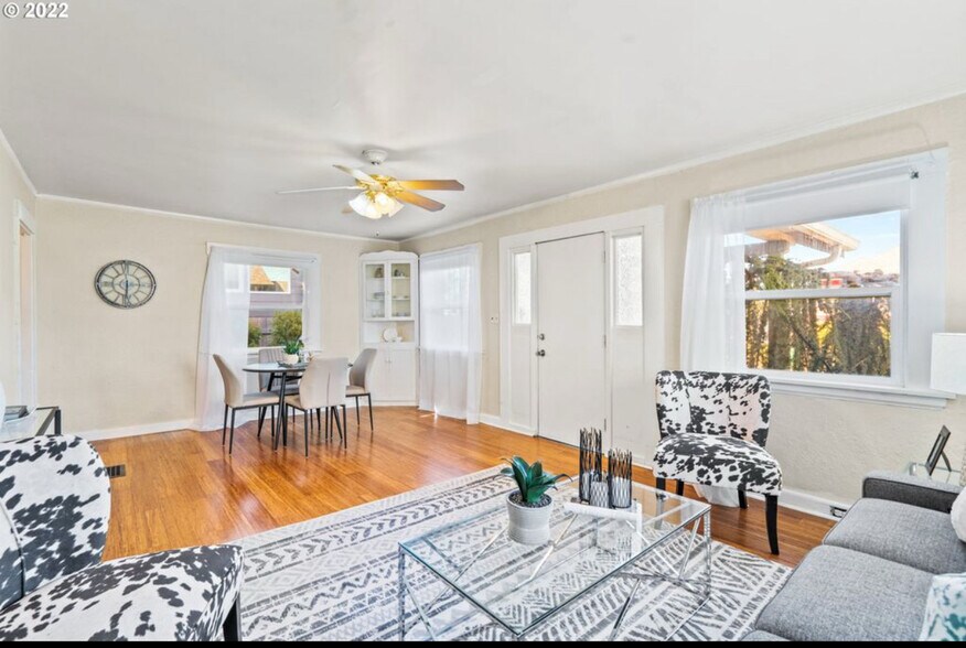 Building Photo - 5322 NE 11th Ave