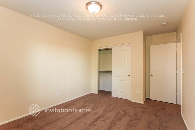 Building Photo - 12642 W Pasadena Ave