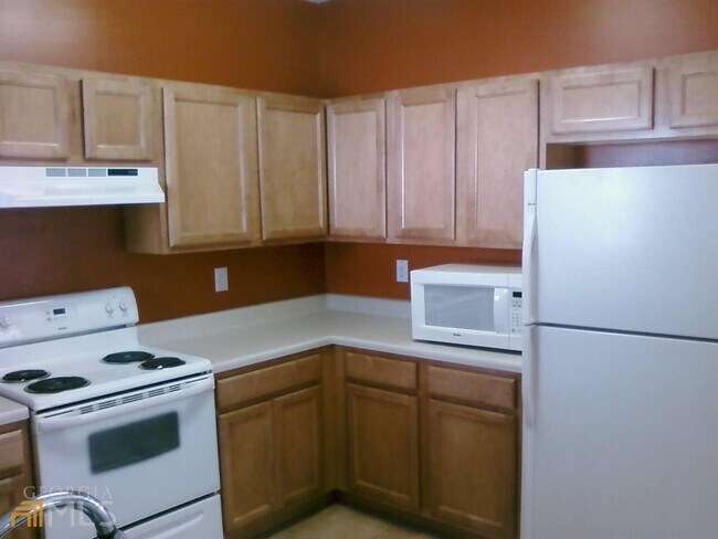 Building Photo - 7682 Creekside Ln