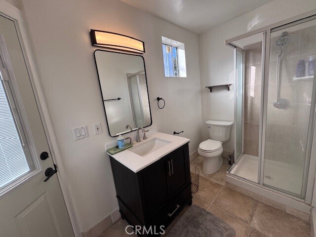 Building Photo - 653 N Buena Vista St