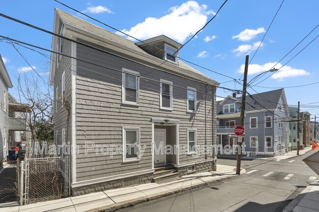 Building Photo - 23 Park St