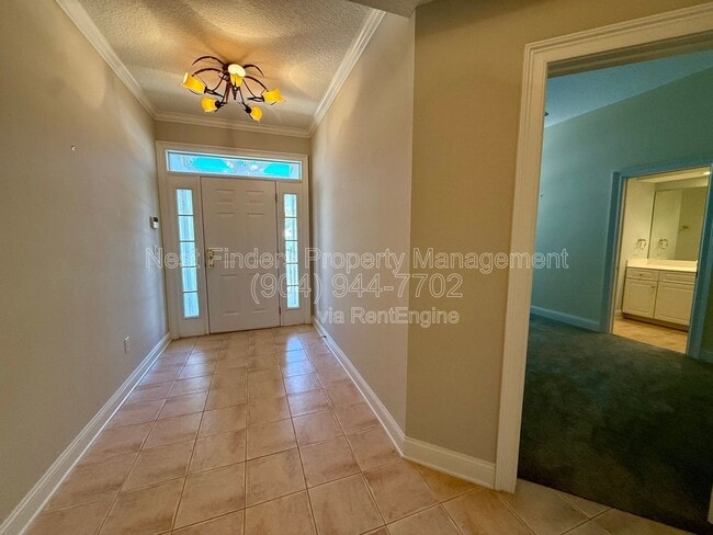 Building Photo - 330 N Shore Cir