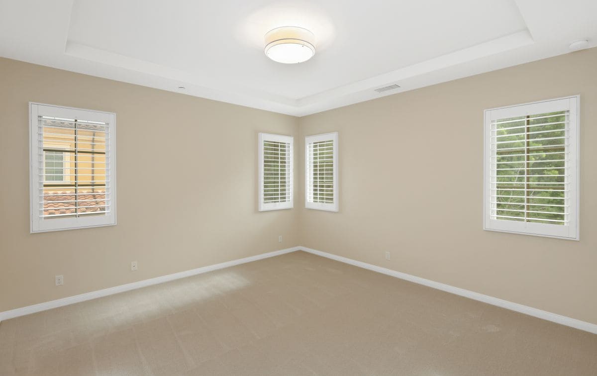 Building Photo - 86 Cipresso