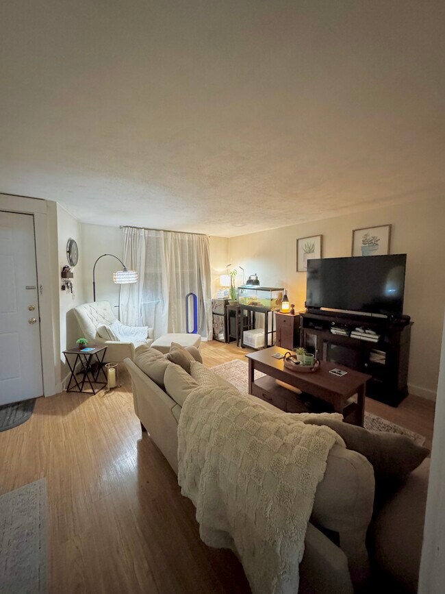 Building Photo - JNB Wood Properites LLC