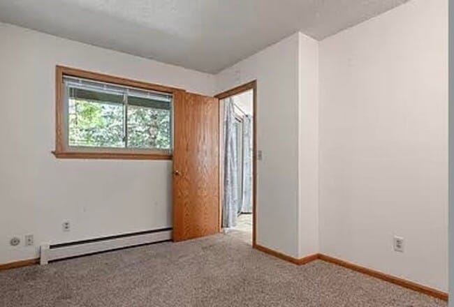 Building Photo - Charming 4-Bedroom Home in Prime Location!