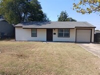 Building Photo - 5855 Bluffman Dr