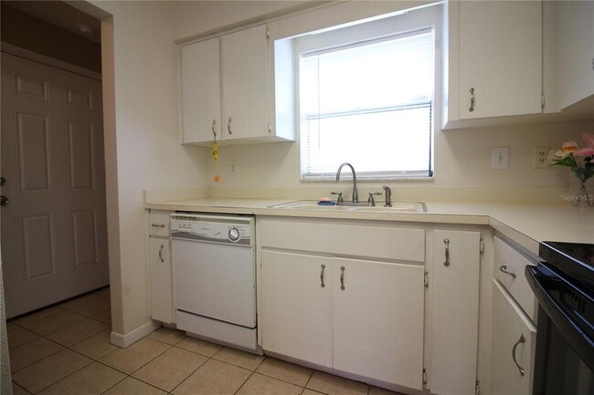 Building Photo - 1040 Harden Ct