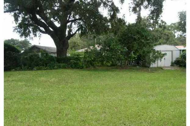 Building Photo - 4090 Oak Dr