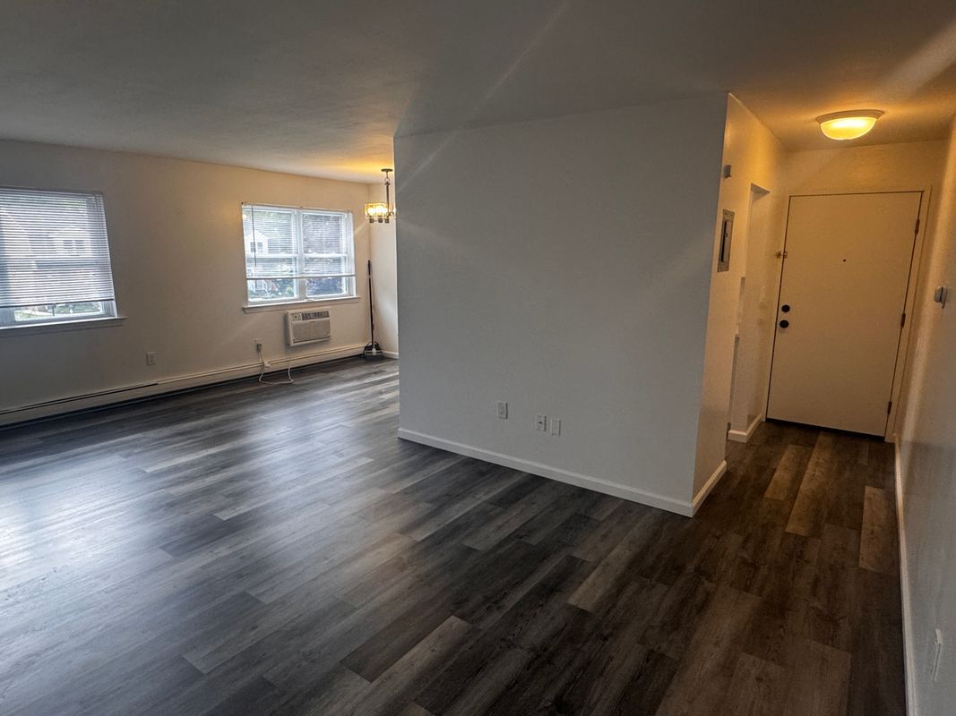 Building Photo - 7 Windsor Terrace