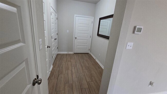 Building Photo - 232 Syrah Ct