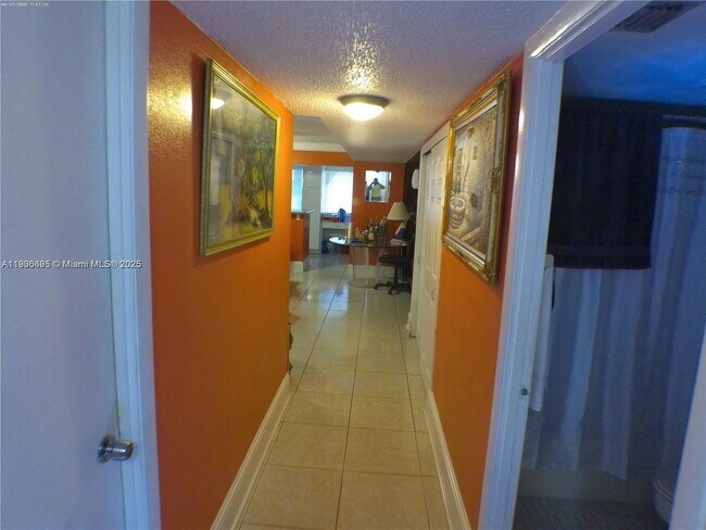 Building Photo - 430 NW 214th St