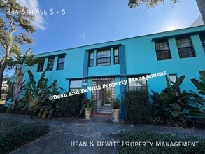 Building Photo - 844 5th Ave S