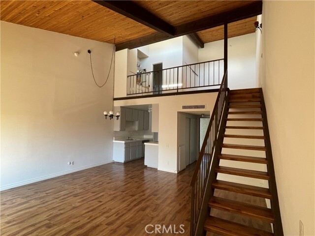Building Photo - 5460 White Oak Ave